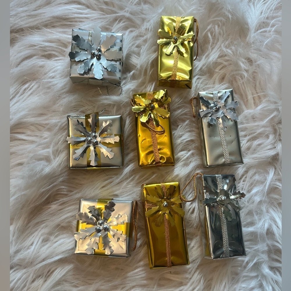 Vintage Mini Christmas Foil Wrapped Packages Gifts Ornaments w/ Snowflake Bows